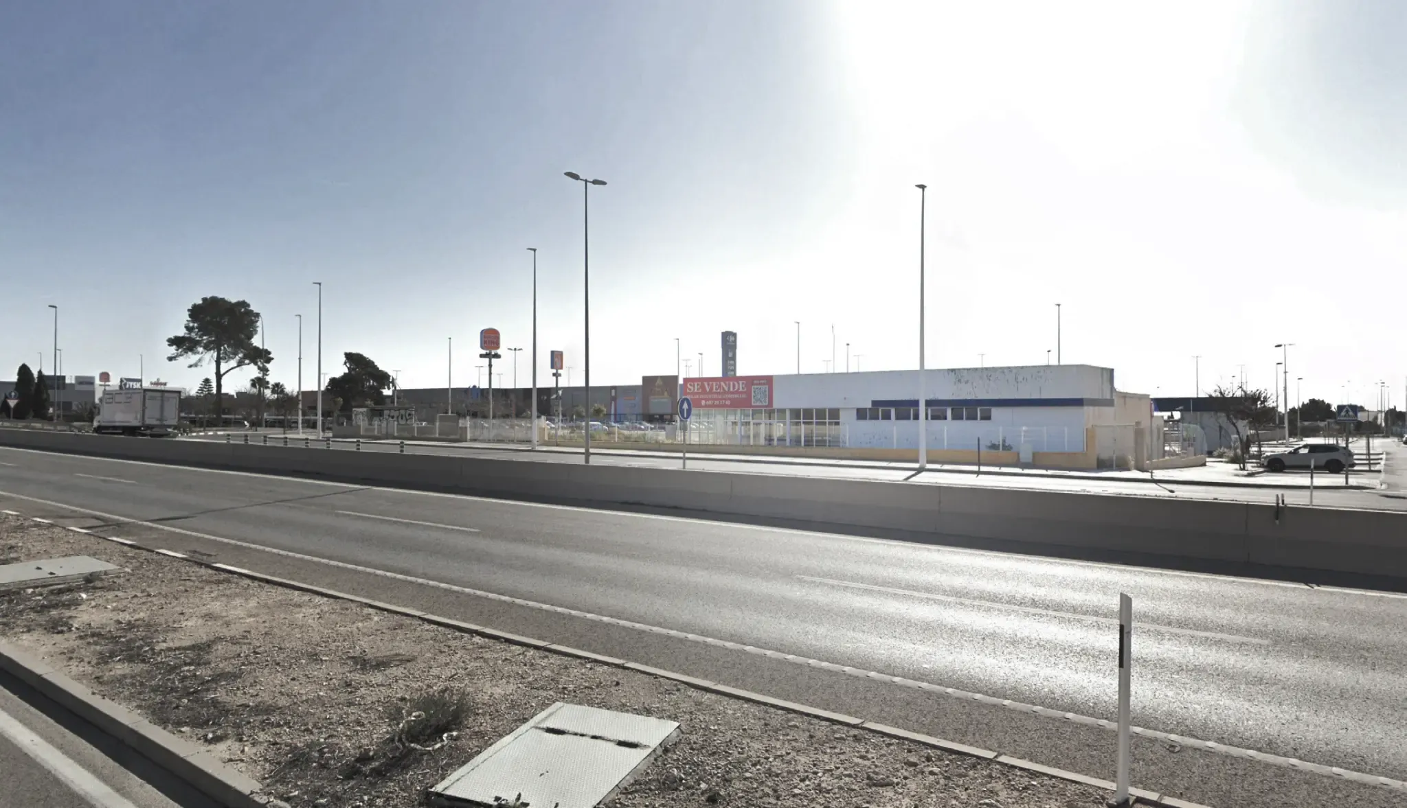 Vista desde la Avenida de Crevillente (N-340) de la parcela E29 en venta en Elche